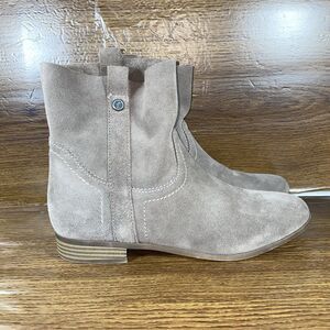 Frye & Co Sarah Leather Ankle Boots, Size 8.5 Suede, Pull-On, Western Style